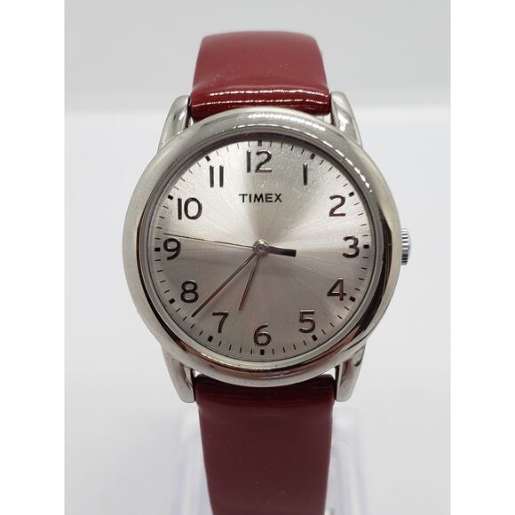 Timex men's dress watch. Water resistant. SR 626 SW W9